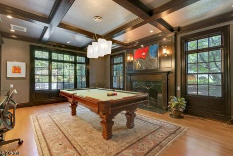 27 Hillside Avenue Millburn NJ 07078
