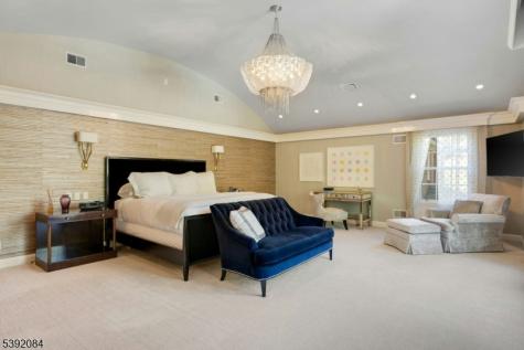 27 Hillside Avenue Millburn NJ 07078