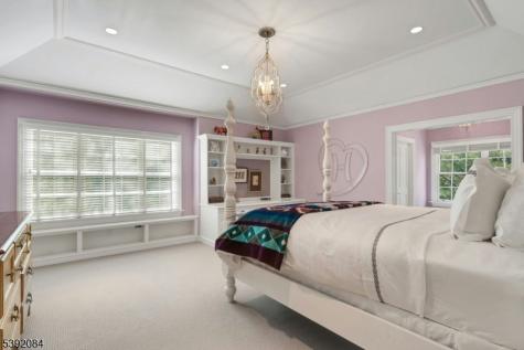 27 Hillside Avenue Millburn NJ 07078