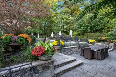 27 Hillside Avenue Millburn NJ 07078