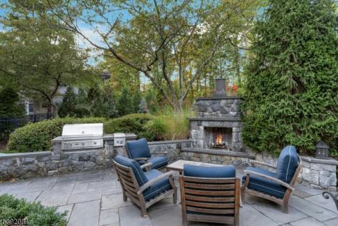 27 Hillside Avenue Millburn NJ 07078