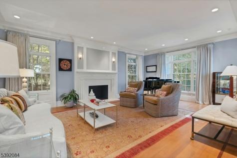 27 Hillside Avenue Millburn NJ 07078