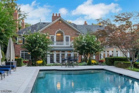 27 Hillside Avenue Millburn NJ 07078