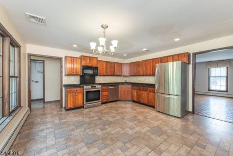 251 Big Piece Road Fairfield NJ 07004
