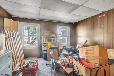 88 Komorn Street Newark NJ 07105