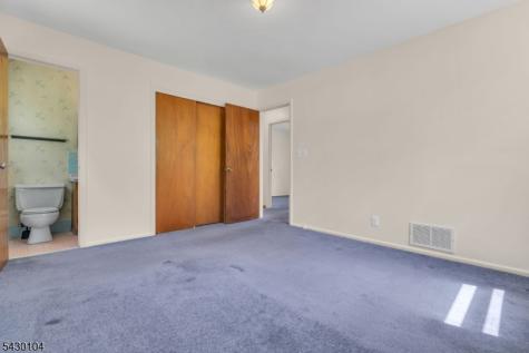 179 Valley View Road Hillside NJ 07205