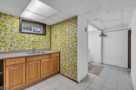 179 Valley View Road Hillside NJ 07205