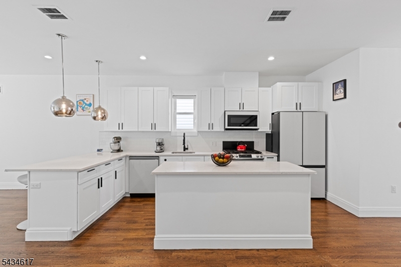 1603 71ST Street North Bergen NJ 07047
