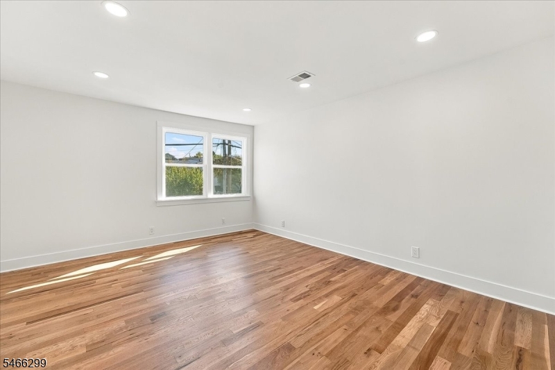 775 Chase Avenue Lyndhurst NJ 07071