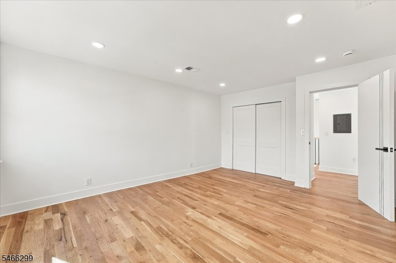 775 Chase Avenue Lyndhurst NJ 07071