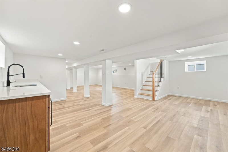 775 Chase Avenue Lyndhurst NJ 07071