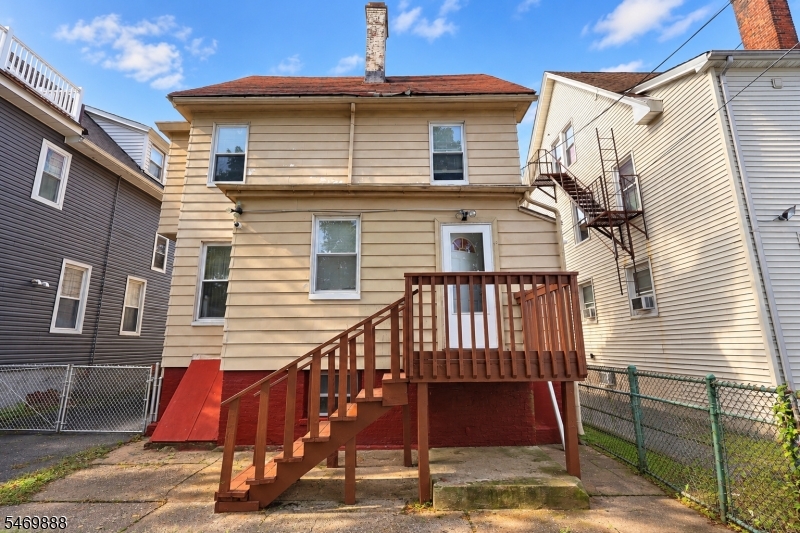 741 Highland Avenue Newark NJ 07104