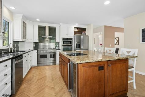 25 Ravenswood Lane Scotch Plains NJ 07076