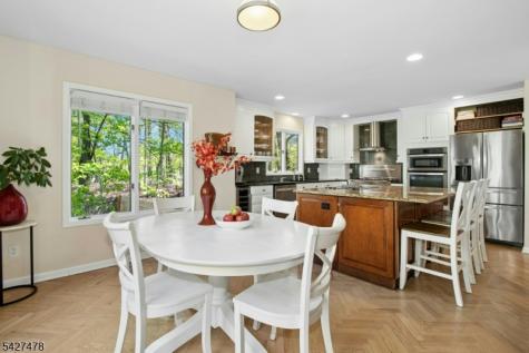 25 Ravenswood Lane Scotch Plains NJ 07076