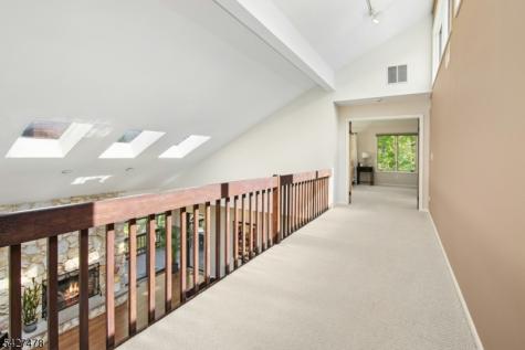 25 Ravenswood Lane Scotch Plains NJ 07076