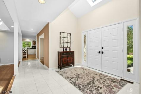 25 Ravenswood Lane Scotch Plains NJ 07076