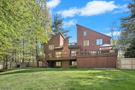 25 Ravenswood Lane Scotch Plains NJ 07076