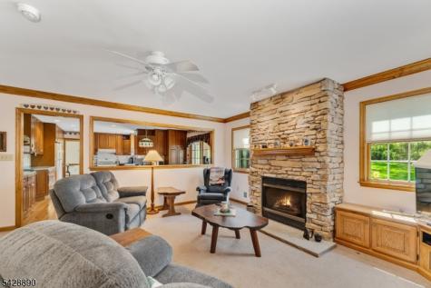 352 Bellis Road Holland NJ 08804
