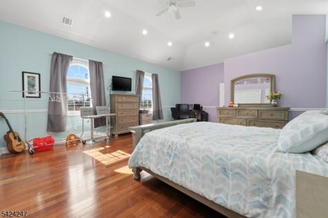 358 S Middlebush Road Franklin NJ 08873