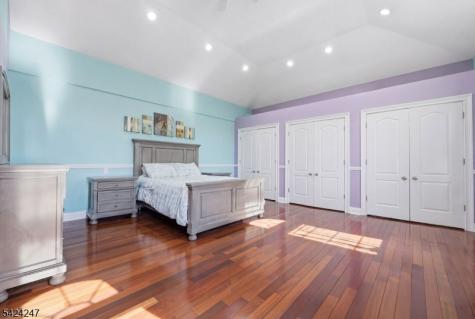 358 S Middlebush Road Franklin NJ 08873