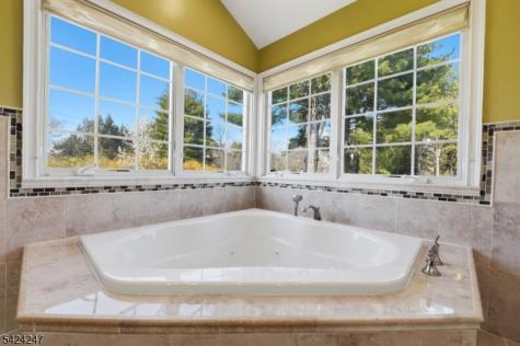 358 S Middlebush Road Franklin NJ 08873