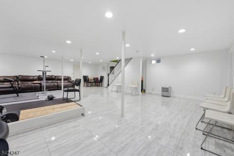358 S Middlebush Road Franklin NJ 08873