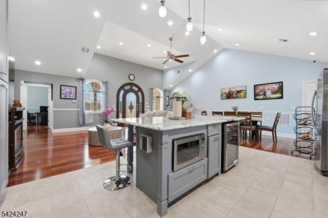 358 S Middlebush Road Franklin NJ 08873