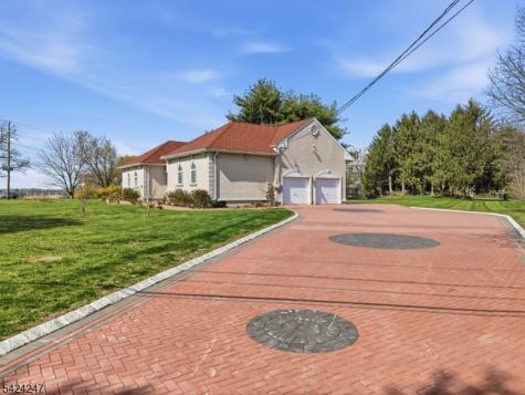 358 S Middlebush Road Franklin NJ 08873