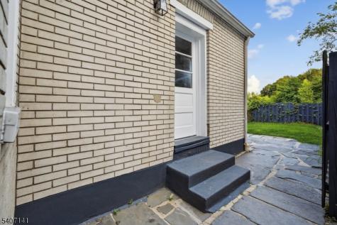 21 Reese Court Phillipsburg NJ 08865