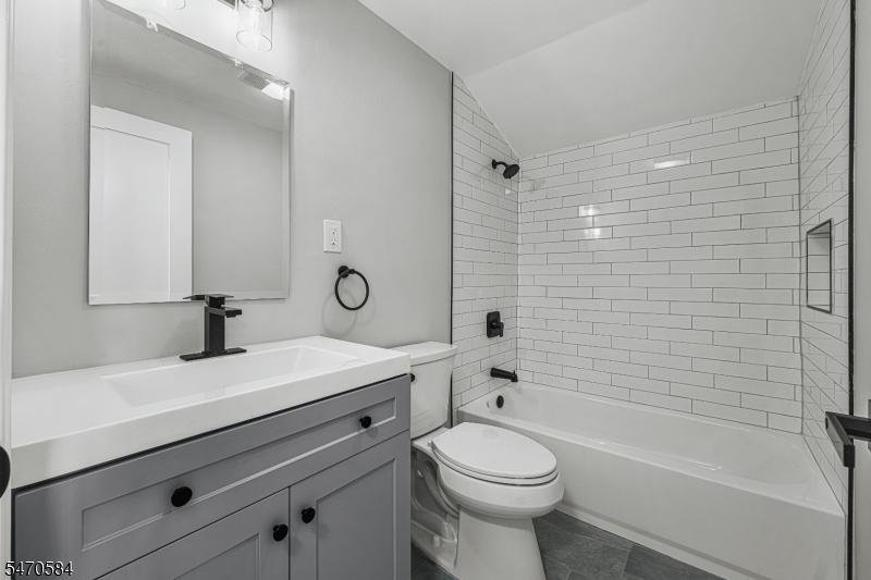 68 Elliot Place Edison NJ 08817