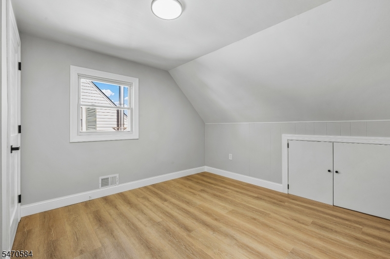 68 Elliot Place Edison NJ 08817