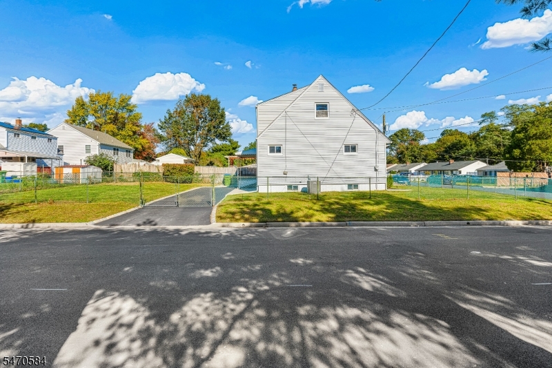 68 Elliot Place Edison NJ 08817