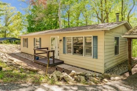11 Overlook Drive High Bridge NJ 08829