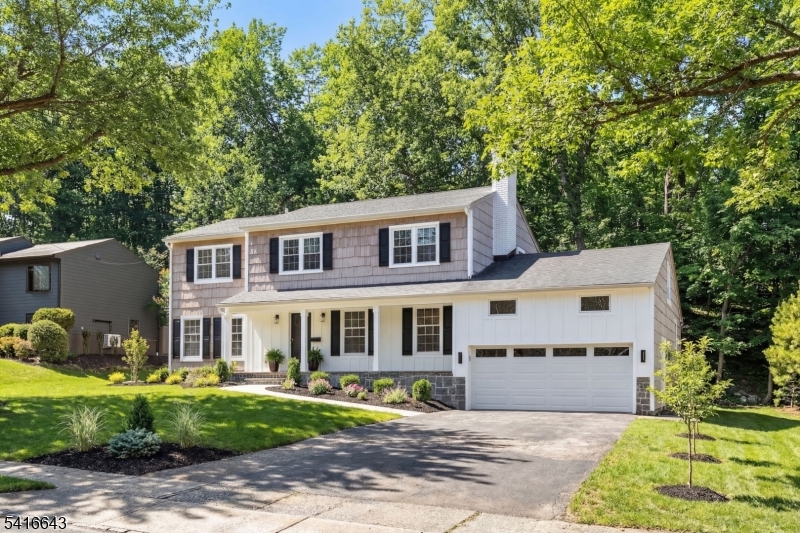 10 Robert Court Verona NJ 07044