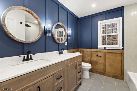 10 Robert Court Verona NJ 07044