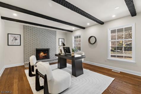 10 Robert Court Verona NJ 07044