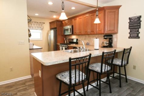 6 Knollwood Road Totowa NJ 07512