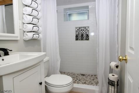 6 Knollwood Road Totowa NJ 07512