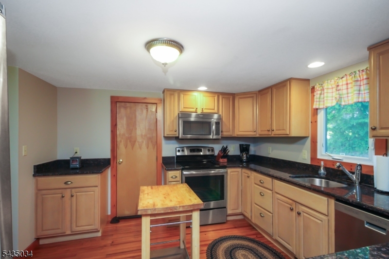 103 Petersburg Road Independence NJ 07840
