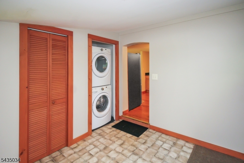 103 Petersburg Road Independence NJ 07840