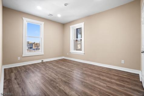 16 Sayre Street Elizabeth NJ 07208