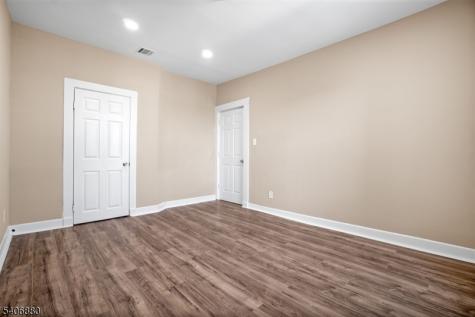 16 Sayre Street Elizabeth NJ 07208