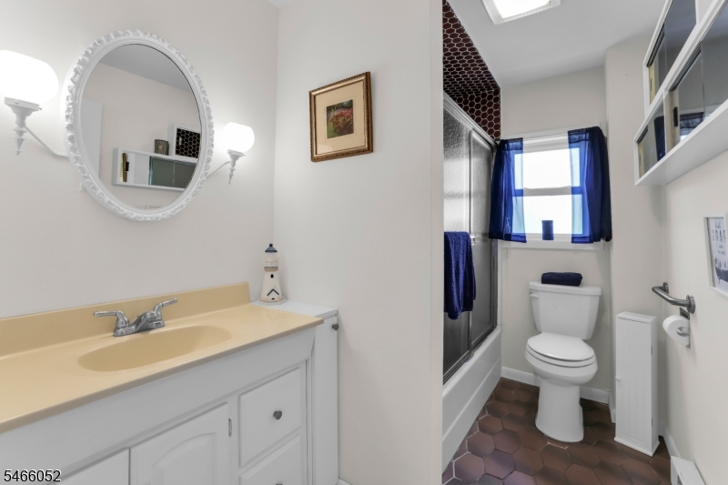 212 Gordon Avenue Totowa NJ 07512
