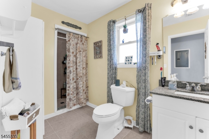 212 Gordon Avenue Totowa NJ 07512