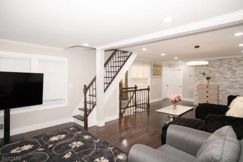 35 3 Road Avenue Little Falls NJ 07424