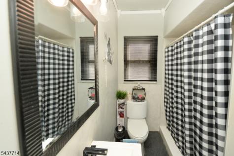 18 Parker Avenue Hawthorne NJ 07506