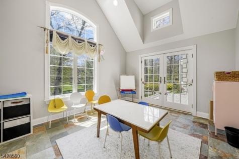 9 Pennbrook Court Montville NJ 07045