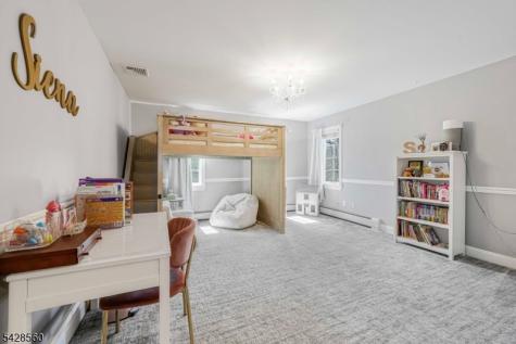 9 Pennbrook Court Montville NJ 07045