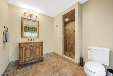 9 Pennbrook Court Montville NJ 07045