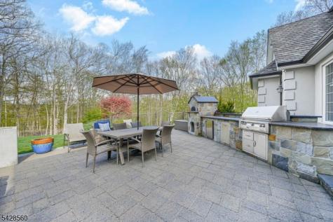 9 Pennbrook Court Montville NJ 07045